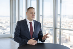 COO Gerhard Lahner in Interviewsituation