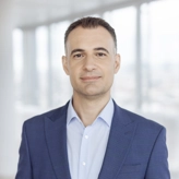 © Marlene Fröhlich_luxundlumen.com Iliya Todorov, Mitarbeiter der VIG