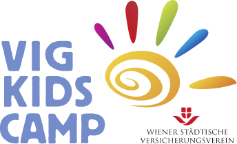 Ein Logo bestehend aus der Schrift VIG Kids Camp, einer abstrakten Sonne sowie der Schrift Wiener Städtische Versicherungsverein
