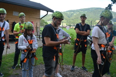 Jugendliche beim Besuch eines Hochseilgartens bei den EYFON VIG YouthDays